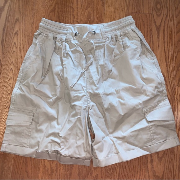 Shorts - Picture 1 of 2